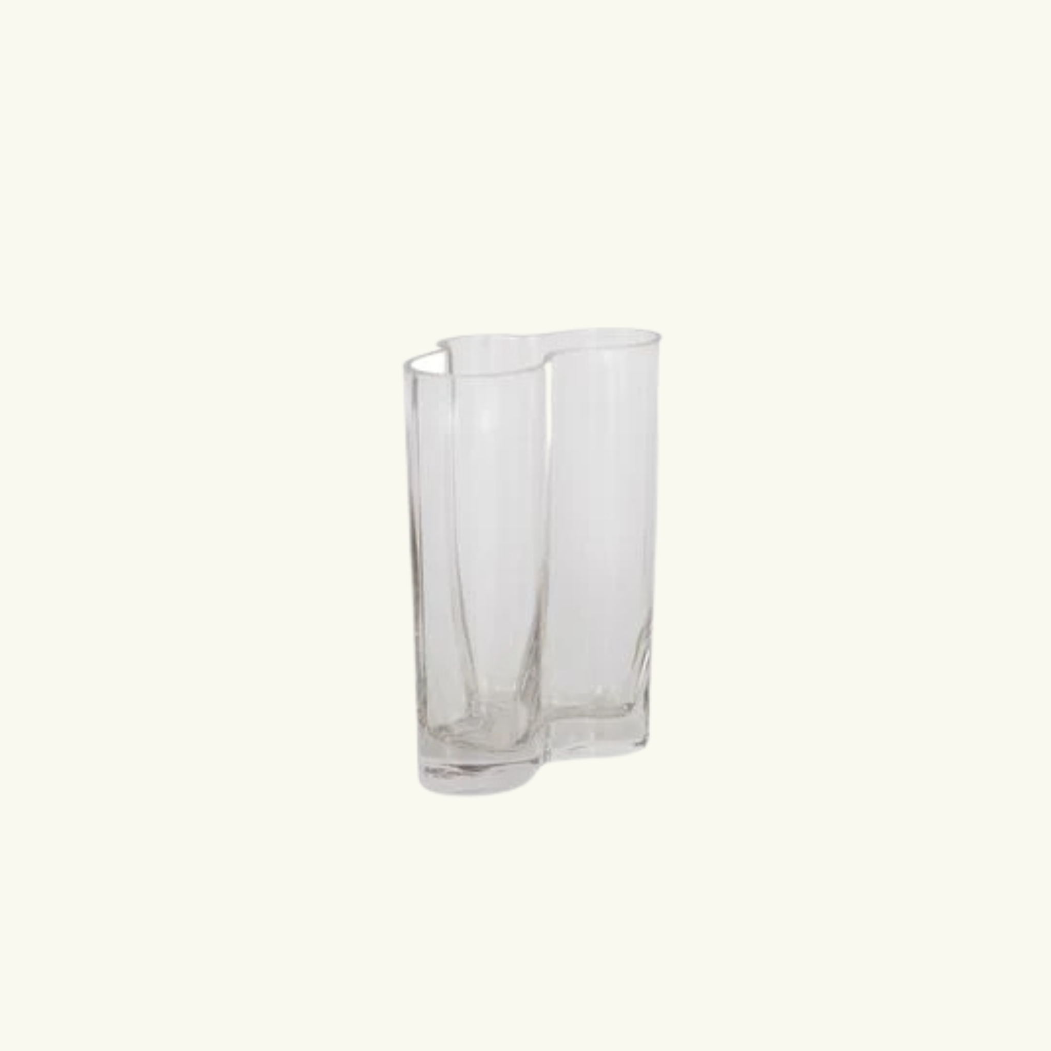 Paige-Glass-Vase---15x9x20--1.png