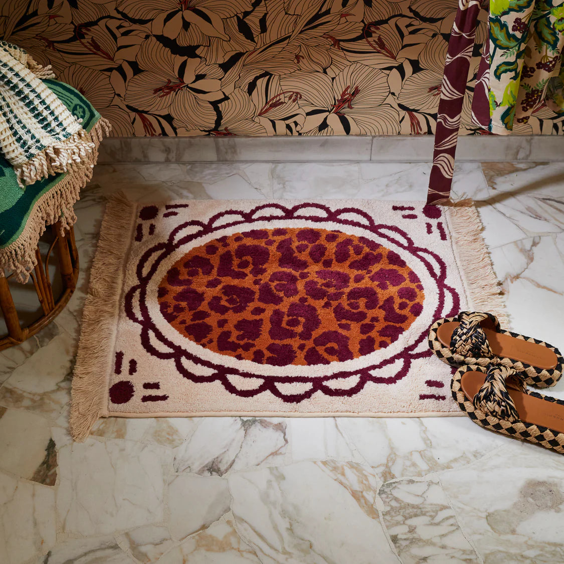 mgtbathmat_3_4.webp